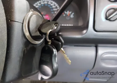 1998 Dodge Ram 1500 St z USA, uszkodzony, nr VIN 3B7HF13Y8WG212979